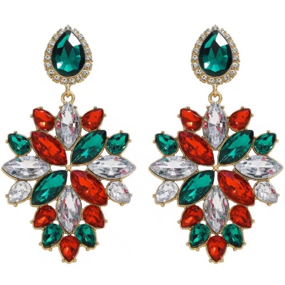 New! Christmas jewelry Festive Red and Green Teardrop Earrings - Picture 2 of 7